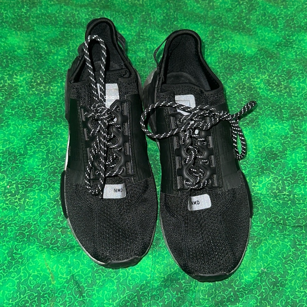Adidas NMD R.1 V2